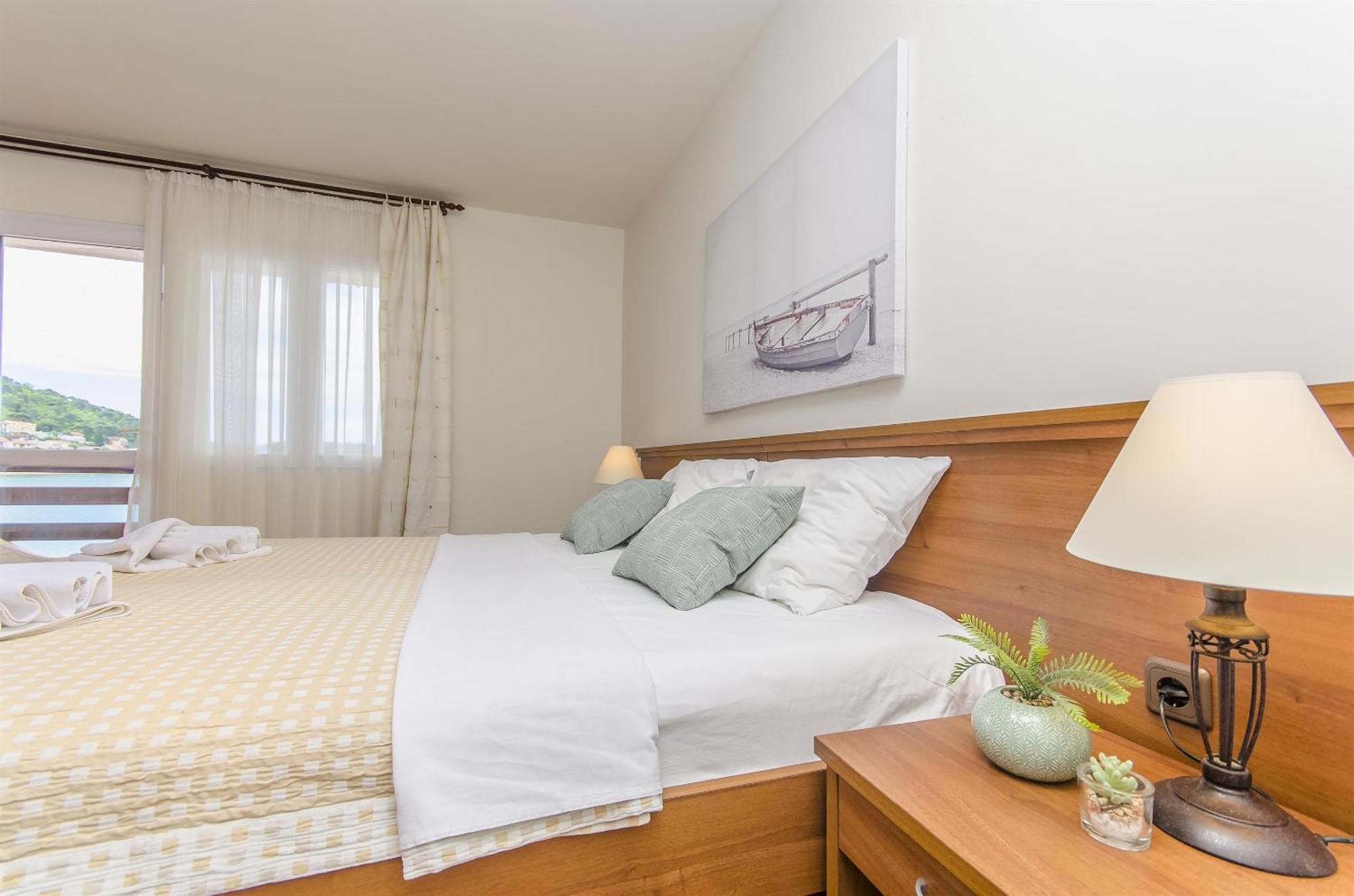 House Hotel Plava Laguna Tisno Exterior photo